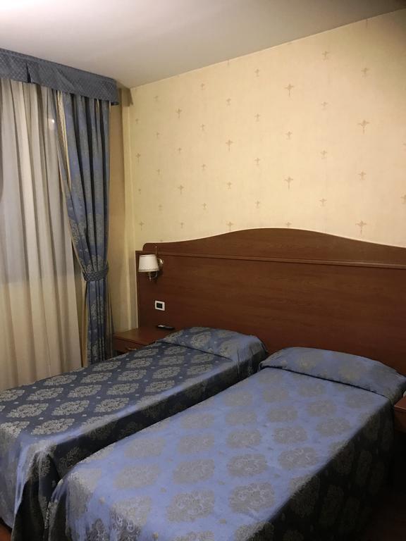 Hotel Rigolfo 몬칼리에리 외부 사진